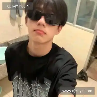 钟炳